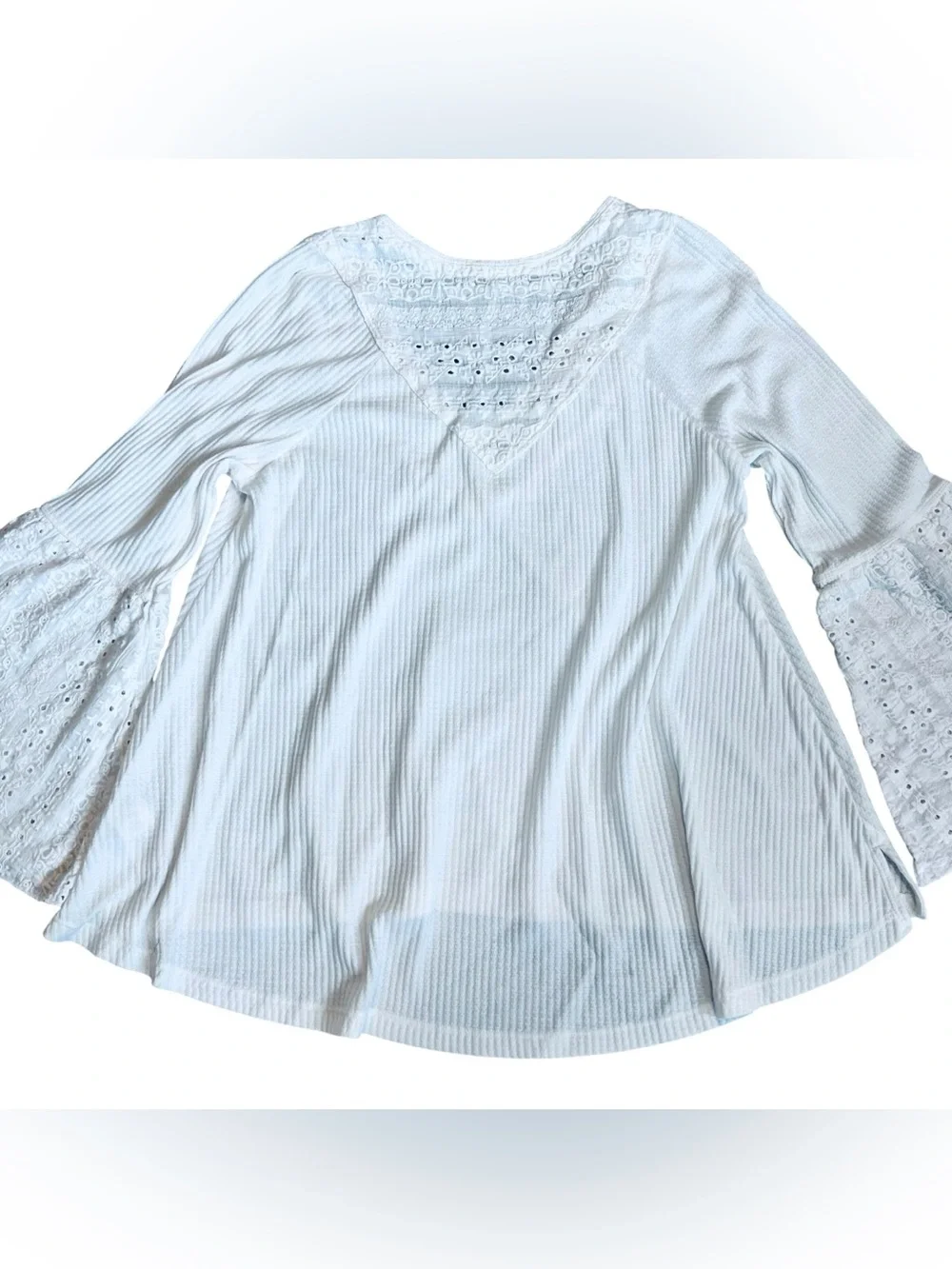 Free People Women’s Sz S White Eyelet Lace Top Bell Sleeve Parisian Nights Knit